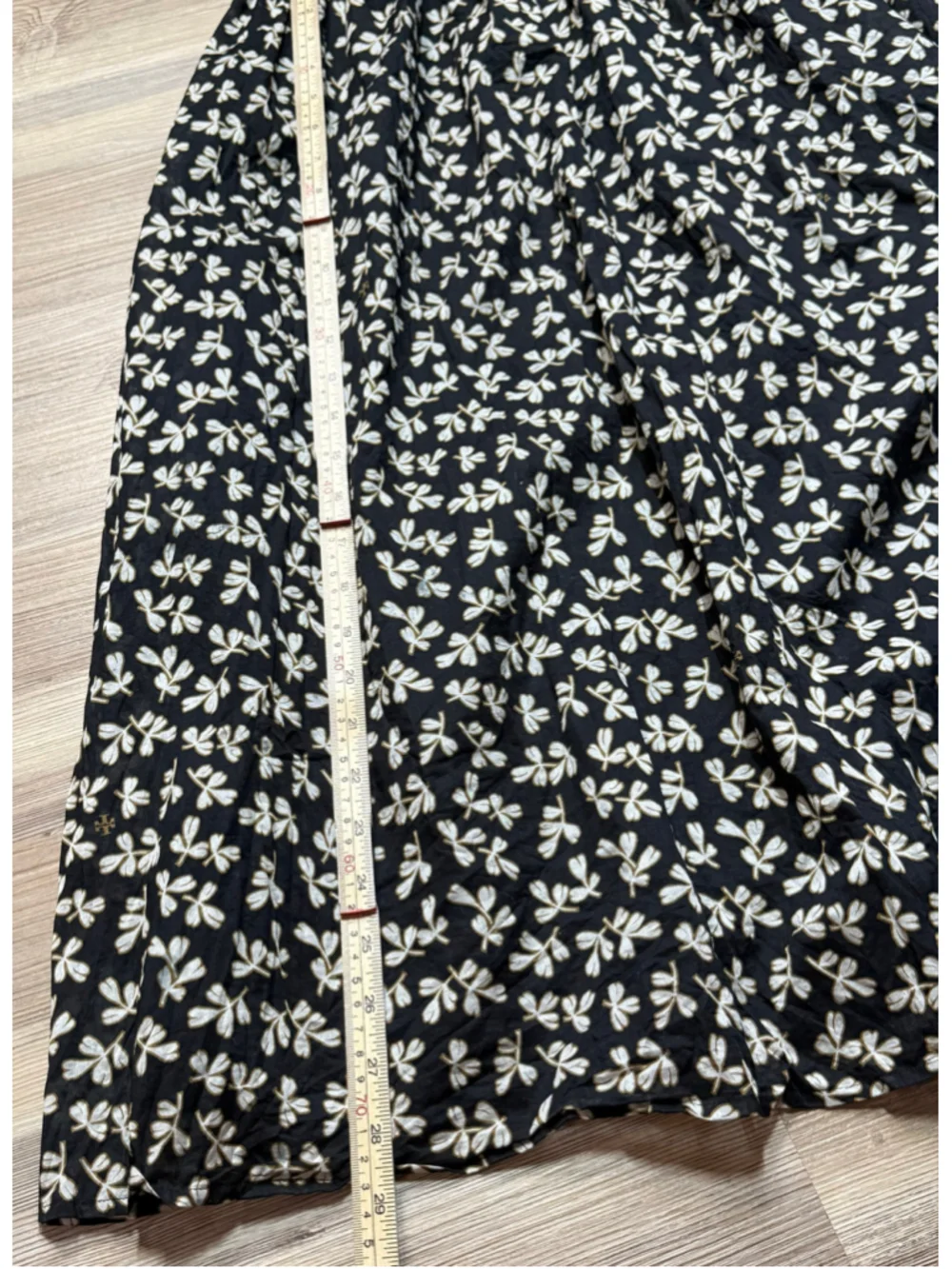 Women's Tory Burch Smocked Midi Dress in Black Little Leaves Size S